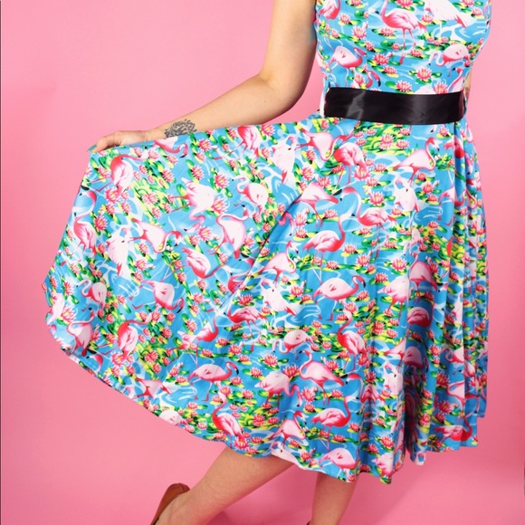 Flamingo Blue Pink Tropical Print Vintage Style Fit and Flare Dress Size 6 - Picture 5 of 10